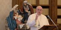 Papa Francisco criticou as pessoas que tentam fugir das restrições da pandemia  Foto:  Mída do Vaticano / Reuters