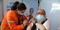 Israel quer ser o primeiro país a sair da pandemia de covid  Foto: EPA / BBC News Brasil
