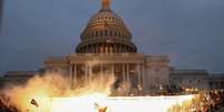 Apoiadores de presidente dos EUA, Donald Trump, invadem o Capitólio
06/01/2021
REUTERS/Leah Millis  Foto: Reuters