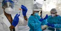 21,4 milhões de doses foram enviadas a hospitais e departamentos de saúde ao redor do país, mas somente 5,9 milhões pessoas já foram vacinadas, segundo dados oficiais  Foto: Getty Images / BBC News Brasil