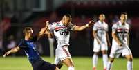 Bruno Peres acabou dispensado após eliminação na Libertadores em 2019 (Foto: NELSON ALMEIDA / AFP)  Foto: Lance!