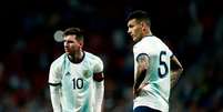 Messi e Paredes em amistoso da Argentina contra a Venezuela (Foto: BENJAMIN CREMEL / AFP)  Foto: Lance!