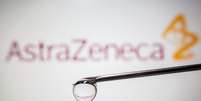 Logo da AstraZeneca atr&aacute;s de agulha em foto de ilustra&ccedil;&atilde;o
09/11/2020 REUTERS/Dado Ruvic  Foto: Reuters