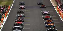 Grid de largada de GP em Silverstone no ano passado
09/08/2020
Pool via REUTERS/Bryn Lennon  Foto: Reuters