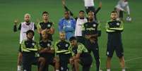 Os jogadores do Palmeiras se preparam para estrear no Mundial  Foto: Cesar Greco / Site do  Palmeiras