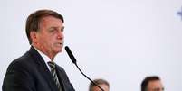 'O povo tá vibrando', diz Bolsonaro sobre decreto de armas  Foto: Alan Santos / Reuters