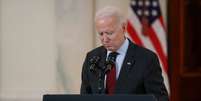 Presidente dos EUA, Joe Biden, durante discurso em homenagem aos 500 mil mortos pela Covid-19 no país
22/02/2021 REUTERS/Jonathan Ernst  Foto: Reuters