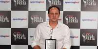 Rogério Ceni recebeu o prêmio de melhor treinador do Brasileirão (Foto: André Porto)  Foto: Lance!