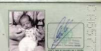 Passaporte de Patrick emitido no Brasil em 26 de fevereiro de 1980, indicava data de nascimento de 18 de fevereiro de 1980  Foto: Reprodução / Estadão