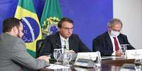Bolsonaro critica benefício emergencial próprio dos estados  Foto: Marcos Corrêa/PR