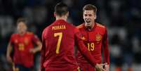 Dani Olmo marcou o gol da vitória (Foto: KIRILL KUDRYAVTSEV / AFP)  Foto: Lance!