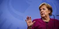Chanceler alemã, Angela Merkel, faz declaração após videoconferência de líderes da UE em Berlim, Alemanha.
25/03/2021 Michael Kappeler/Pool via REUTERS  Foto: Reuters