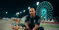 Lewis Hamilton: vitória no Bahrein foi resultado da estratégia ousada da Mercedes.  Foto: Mercedes-AMG / Twitter