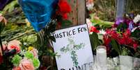 Homenagem a Daunte Wright, morto por uma policial em Brooklyn Center, no Minnesota
 13/4/2021   REUTERS/Nick Pfosi  Foto: Reuters