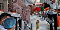 Paciente com Covid-19 em Ahmedabad, na Índia
19/04/2021 REUTERS/Amit Dave  Foto: Reuters