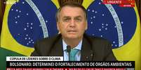 Bolsonaro caprichou nas cores em referência ao Brasil em sua aparição no evento on-line  Foto: Reprodução