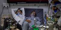 Pacientes com Covid-19 recebem tratamento em hospital em Nova D&eacute;lhi
15/04/2021 REUTERS/Danish Siddiqui  Foto: Reuters