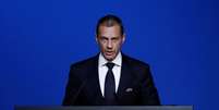 Presidente da Uefa, Aleksander Ceferin, discursa durante congresso da entidade em Amsterdã
03/03/2020 REUTERS/Yves Herman  Foto: Reuters