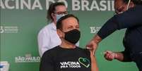 Governador de São Paulo foi vacinado nesta sexta-feira, 7  Foto: Reprodução / Twitter / Estadão