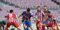 Barça e Atlético fizeram um duelo com vontade, mas sem inspiração (JOSEP LAGO / AFP)  Foto: Lance!