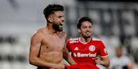 Internacional vence por 1 a 0 o Olimpia-PAR pela Libertadores  Foto: Cesar Olmedo