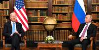 Biden e Putin em Genebra  Foto: Kevin Lamarque / Reuters