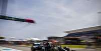 Lewis Hamilton melhorou bastante com os pneus m&eacute;dios no Q2   Foto: Mercedes / Grande Pr&ecirc;mio