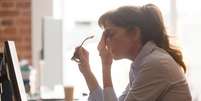 A síndrome do esgotamento mental também pode ser consequência do excesso de trabalho  Foto: Shutterstock / Saúde em Dia