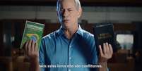 Ciro Gomes, em vídeo publicado nas redes sociais  Foto: Reprodução/Twitter Ciro Gomes / Estadão Conteúdo