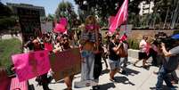 F&atilde;s de Britney Spears protestam pelo fim da tutela da cantora em Los Angeles
23/06/2021
REUTERS/Mario Anzuoni  Foto: Reuters