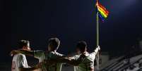 Comemoração de gol de Cano (direita) pelo Vasco em jogo com homenagens ao Dia da Visibilidade LGBTQIA+ (Rafael Ribeiro / Vasco)  Foto: Lance!