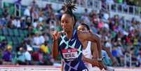 Brianna McNeal durante a seletiva ol&iacute;mpica dos 100m com barreiras  Foto: Kirby Lee-USA Today Sports/Reuters