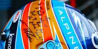 Capacete de Fernando Alonso, que foi entregue a Lando Norris   Foto: Reprodução / Grande Prêmio