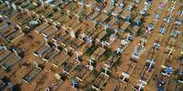 Vista aérea do Cemitério Parque Tarumã em Manaus
07/07/2021 REUTERS/Bruno Kelly  Foto: Reuters