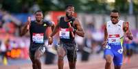 Britânico Nethaneel Mitchell-Blake fecha revezamento em primeiro lugar na prova dos 4x100m em Gateshead  Foto: PA Images/Reuters