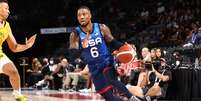 Damian Lillard, cestinha dos EUA contra a Austr&aacute;lia, em a&ccedil;&atilde;o no confronto em Las Vegas  Foto: Reprodu&ccedil;&atilde;o/@usabasketball