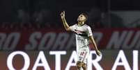 Vitor Bueno foi do 'céu' ao 'inferno' no empate do São Paulo contra o Racing (Foto: Rubens Chiri/saopaulofc.net)  Foto: Lance!