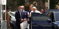 Papa Francisco chega ao Vaticano após deixar hospital em Roma
14/07/2021 Cristiano Corvino/REUTERS TV via REUTERS  Foto: Reuters