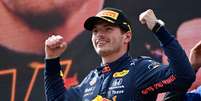 Verstappen comemora vitória na Áustria   Foto: Andrej Isakovic/AFP / Grande Prêmio