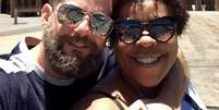 O casal Cacau Protásio e Janderson Pires  Foto: Instagram/@cacauprotasiooficial / Estadão