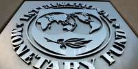 Logotipo do Fundo Monetário Internacional (FMI), em Washington, Estados Unidos. 4 de setembro de 2018. REUTERS/Yuri Gripas  Foto: Reuters