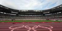 Anéis olímpicos na pista de atletismo do Estádio Nacional em Tóquio
Kirby Lee-USA TODAY Sports via Reuters  Foto: Reuters