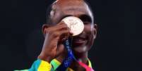 Alison dos Santos, o Piu, foi medalha de bronze nos 400m com barreira  Foto: Reuters / BBC News Brasil