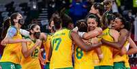 Brasil vence Comitê Olímpico Russo por 3 a 1 e se aproxima de vaga no vôlei feminino (Foto: PEDRO PARDO / AFP  Foto: Lance!