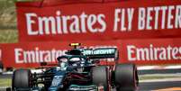 Sebastian Vettel tenta manter pódio   Foto: Aston Martin / Grande Prêmio