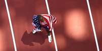 Grant Holloway ap&oacute;s ganhar medalha de prata nos 110 metros com barreiras em T&oacute;quio
05/08/2021
REUTERS/Fabrizio Bensch  Foto: Reuters