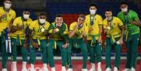 Brasil conquistou o ouro no futebol masculino (Foto: ANNE-CHRISTINE POUJOULAT / AFP)  Foto: Lance!