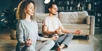 Aprenda como fazer meditação sem sair de casa - Shutterstock/Mariia Korneeva  Foto: João Bidu