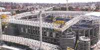 Estádio Santiago Bernabéu, em obras, teve loja do Real Madrid assaltada por ladrões  Foto: Reprodução/@realmadrid.com