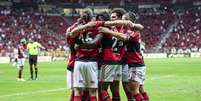 Jogadores do Flamengo comemoram vaga na semifinal da Libertadores  Foto: Alexandre Vidal/Flamengo